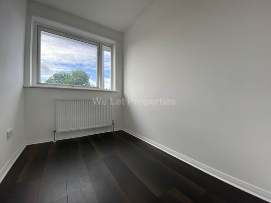 Price £1,600 pcm - Available Now - Unfurnished - Photo 1