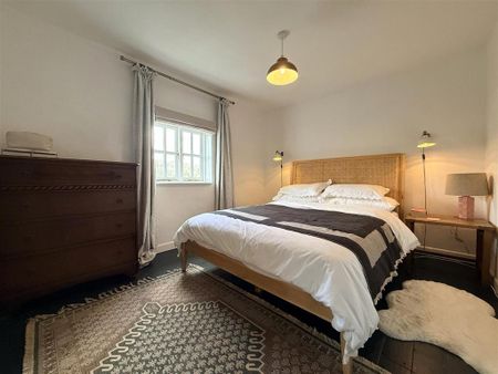 2 bedroom semi-detached house to rent - Photo 3