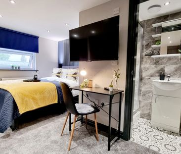 New Luxurious En Suite Rooms - Photo 4