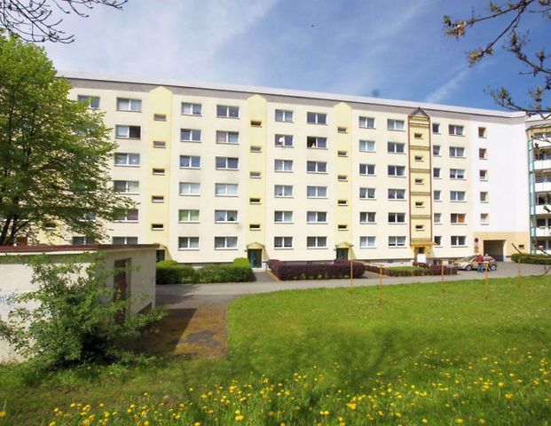 Gemütliche 1-Zimmer-Wohnung mit Balkon und traumhaftem Ausblick über Plauen - Foto 1