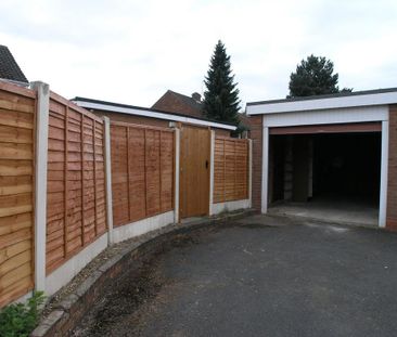 3 bedroom semi-detached house to rent - Photo 2
