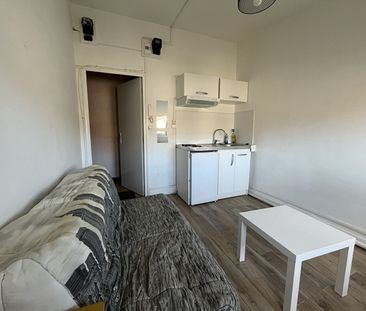 Location Appartement 1 pièce 10m² - Photo 1