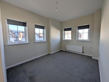 2 Upritchard Court, Bangor, BT19 7AR - Photo 4