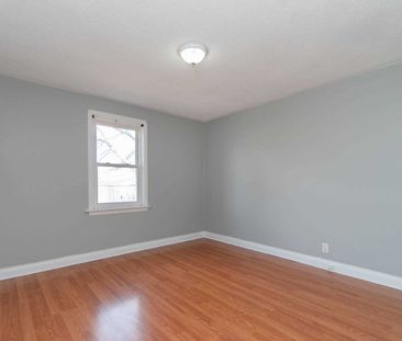 For Lease - 204 John Street, Brampton, Ontario - Photo 3