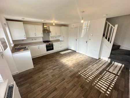 1 bedroom semi-detached house to rent - Photo 4