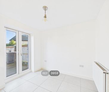 3 bedroom terraced house to rent - Photo 3