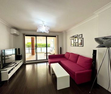 Spacious Fully Furnished 1-Bedroom Apartment for Rent Prime Location - Photo 5