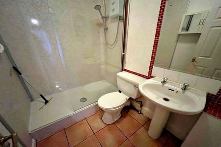 1 bedroom flat to rent - Photo 4