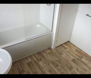 2 Bed Flat, Victoria Road, B27 - Photo 6