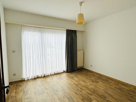 APPARTEMENT MET 2 SLAAPKAMERS IN HET CENTRUM VAN BORNEM - Photo 3