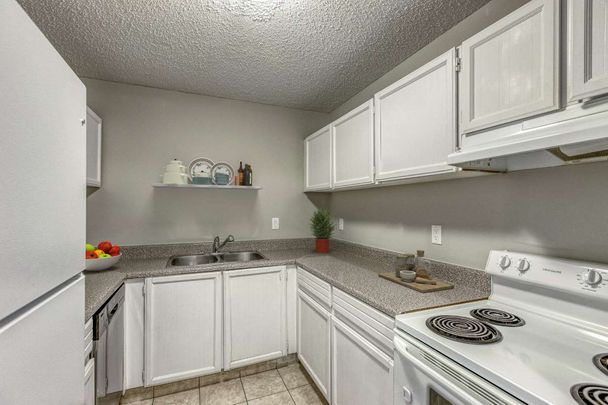Pineridge Greene Apartments - 2 Bedroom - Photo 1