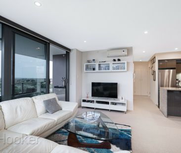 Styled for Living � Panoramic Views - Photo 4