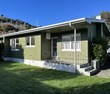 Tidy two bedroom home close to town - Photo 6