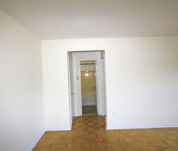 Lu Ray Apartments - Photo 6