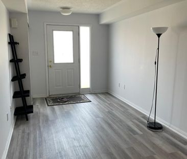 For Lease - 4620 Guildwood Way Unit# 45, Mississauga, Ontario - Photo 3