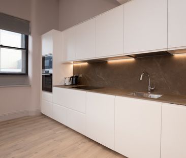 3 Bed Flat, Charlotte Street, M1 - Photo 4