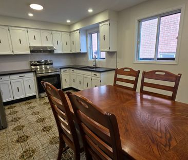 For Lease - 4170 Sunset Valley Court Unit# Mainfloor, Mississauga, ... - Photo 5