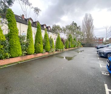 Three Bedroom Flat -TO LET- Pinner- HA5 - Photo 1