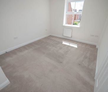 Lincoln Drive, Houlton, Rugby, CV23 - Photo 3