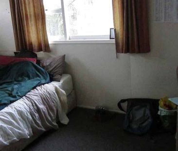 Four Bedroom flat for young working tenants or stu - Photo 2