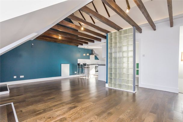 Flat 5, 15 East Terrace - Photo 1