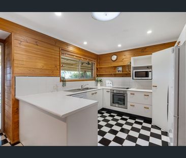 76 Bayside Drive, Beachmere, Qld 4510 - Photo 4