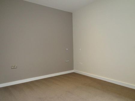 Waterside North, LINCOLN - Photo 4