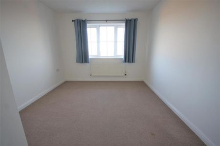 3 bedroom detached house to rent - Photo 4