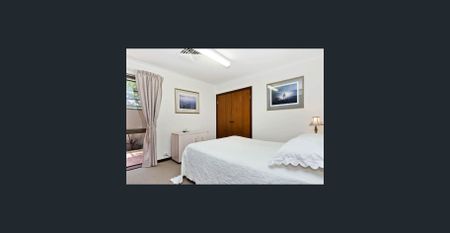 A beautiful property perfectly positioned just moments from stunning coastal areas. - Photo 2