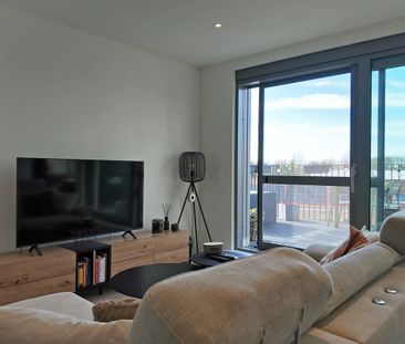 Stijlvol appartement met ruim zonneterras in Park Van Damme te Eeklo! - Photo 1
