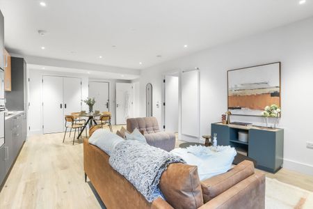 Live at Vertus’ newest Canary Wharf address: spacious, fully furnished 1-bed apartments with a gym, reformer Pilates studio, co-working spaces and, lounges for modern living. - Photo 2