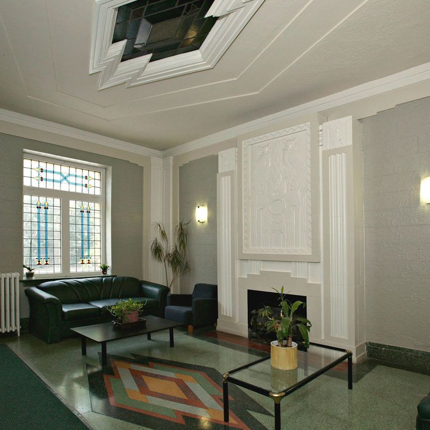 For Lease - 396 Avenue Road Unit# 320, Toronto, Ontario - Photo 1