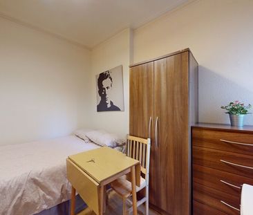 Room in a Shared House, Anson Road, N7 - Photo 4