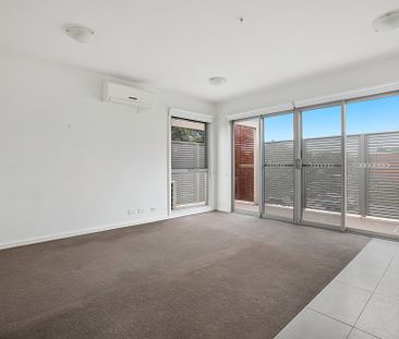 Walk Into Warrigal I Chadstone at your door step ***Application Pending*** - Photo 2