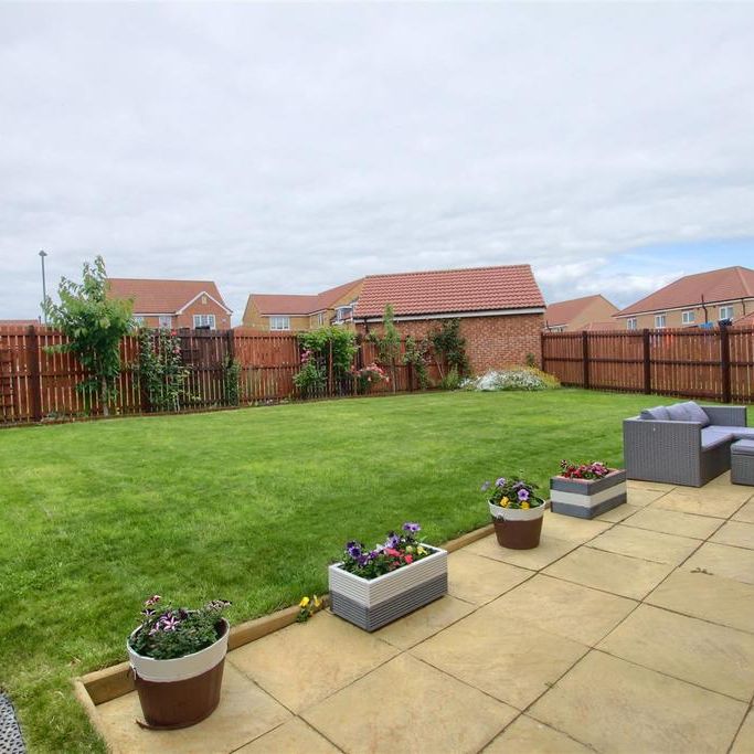 5 bedroom house to rent - Photo 1
