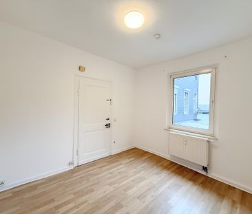 HOCHWERTIGE 2-ZIMMERWOHNUNG IM ALTBAU ZU MIETEN! - Foto 4