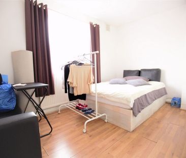 Maurice Court, Newnham Road, London - Photo 6