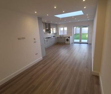 De Havilland Road, Edgware, HA8 - Photo 6