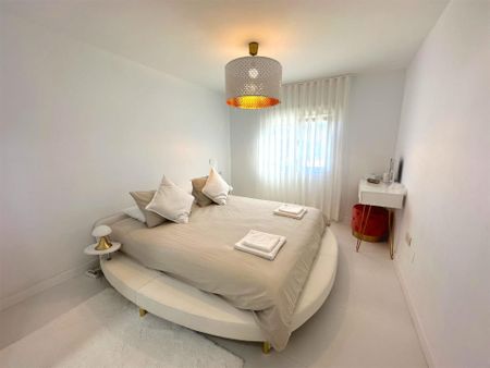 Casa adosada de alquiler en Arrabal Finca de Calahonda, 8, Calahonda - Photo 5