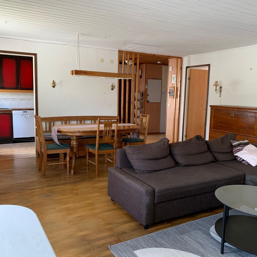 Modes väg, Ösmo - Foto 1