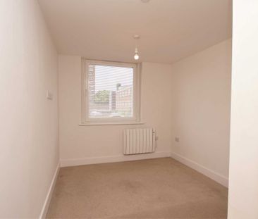 2 bed Flat for rent - Photo 1