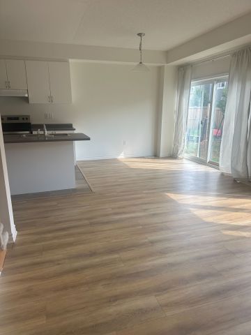 For Lease - 16 Dunes D Drive, Wasaga Beach, Ontario - Photo 2