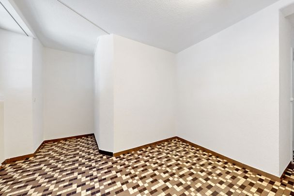 Wohnung mit Altbaucharme im Dorfzentrum von Attiswil! - Photo 1