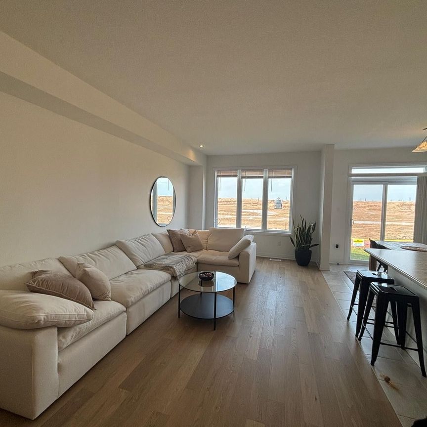 For Lease - 74 Masters Street, Welland, Ontario - Photo 1