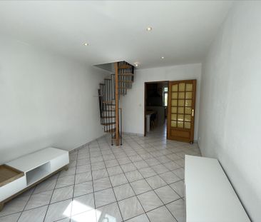 Location Appartement 4 pièces 67m² - Photo 2