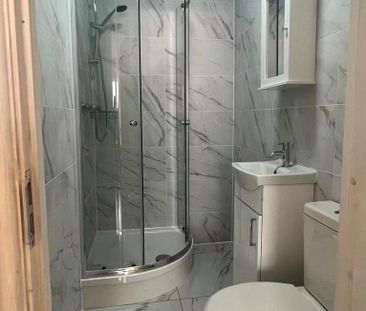 1 bedroom house of multiple occupation to rent - Photo 2