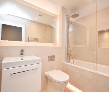 Charlton Avenue, Walton-on-Thames, KT12 - Photo 4