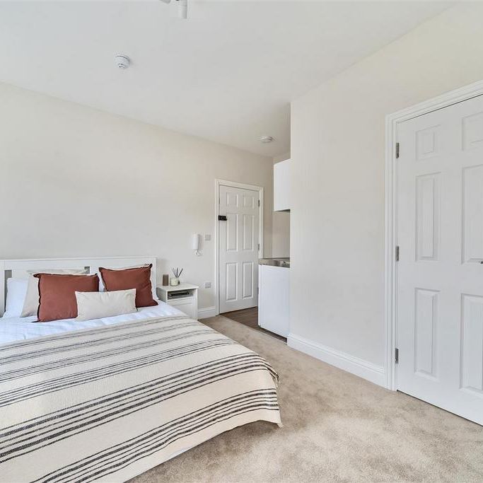 Studio to rent - Photo 1