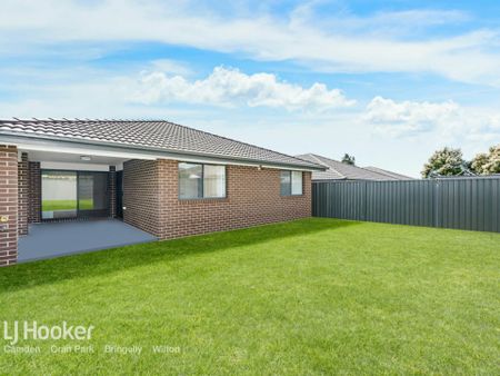 16 Geoghegan Circuit, Oran Park - Photo 4