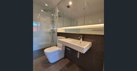 Spacious One Bedroom Apartment in Viking complex - Photo 4